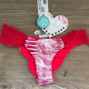 NWT Beach Bunny Swim Bottoms